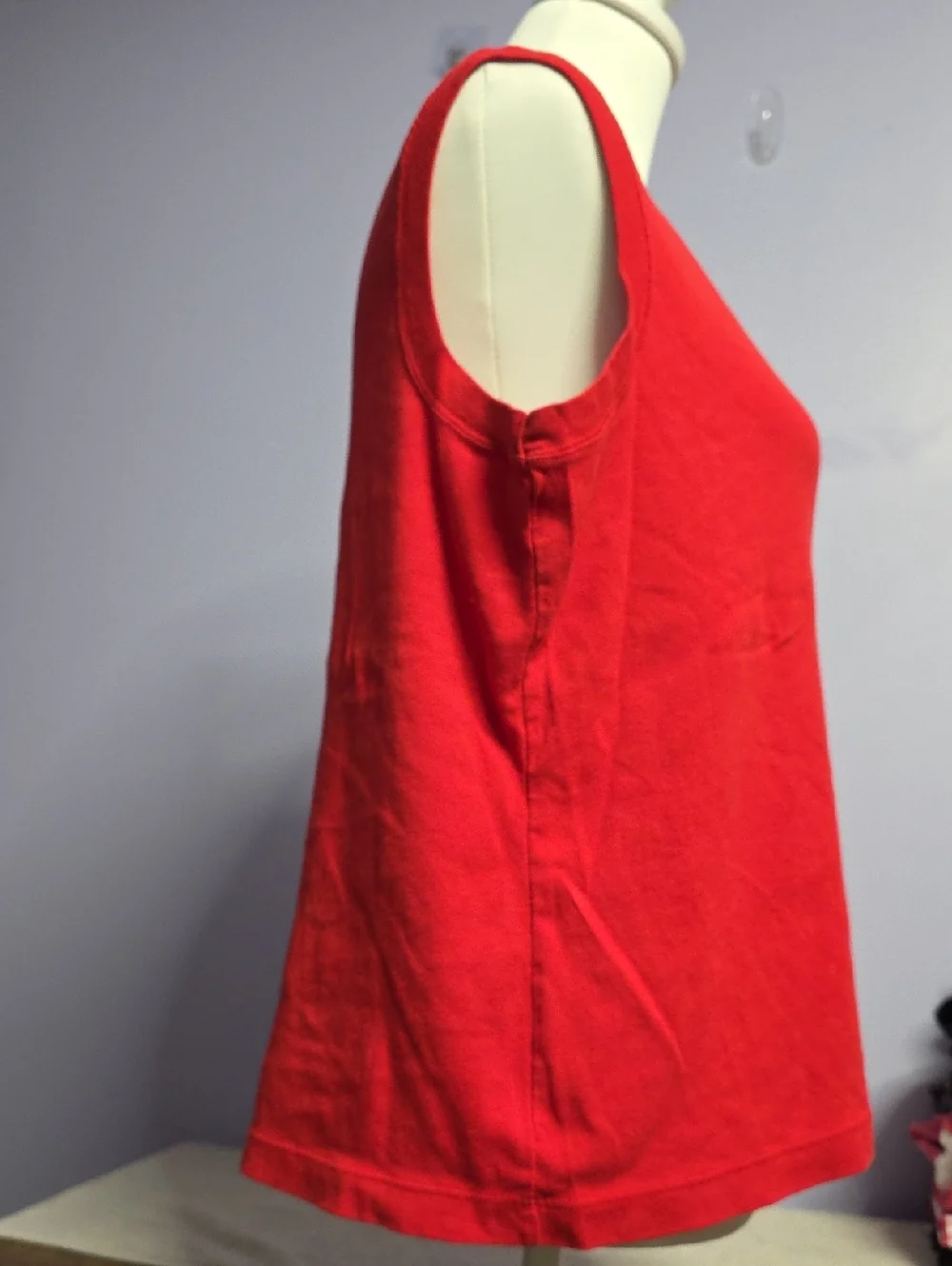 White Stag Red Sleeveless Tank Top - Picture 2 of 6